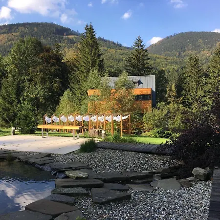 Hotel & Garden U Holubu 4*