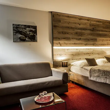 & Garden U Holubu Otel 4*