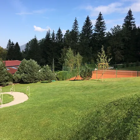 Hotel&garden U Holubů 4*