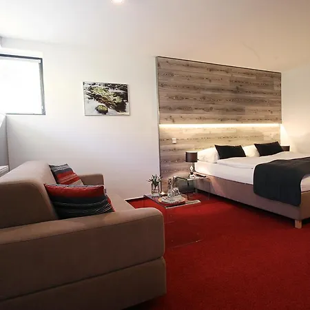Hotel & Garden U Holubu 4*