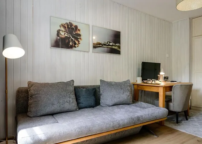 Hotell & Garden U Holubu